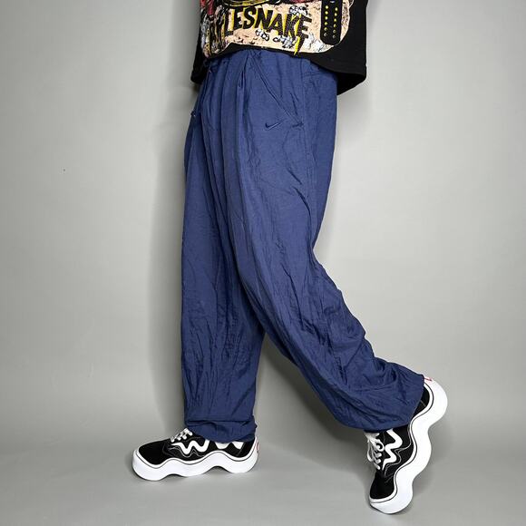 Vintage Nike Track Pants Navy Blue Nylon Sweatpants Baggy Fit Subtle Swoosh  90s - Picture 2 of 5